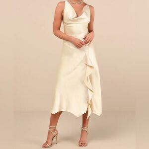 Lulu's Yellow Satin sz small (fits XS) Elegant Dress